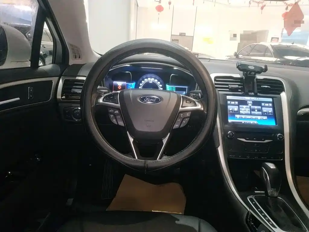 Mondeo 2.0 L GTDi200 Luxury