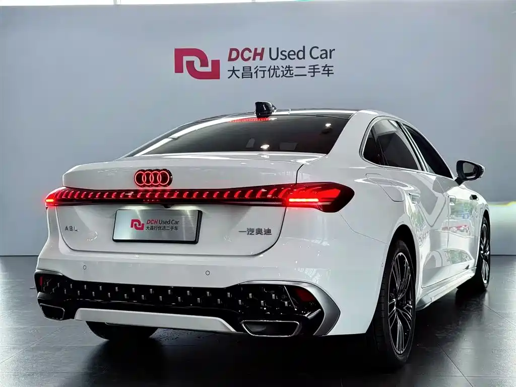 Audi A5 L 奥迪A5 L 2026款 2.0 T 乾崑智驾版