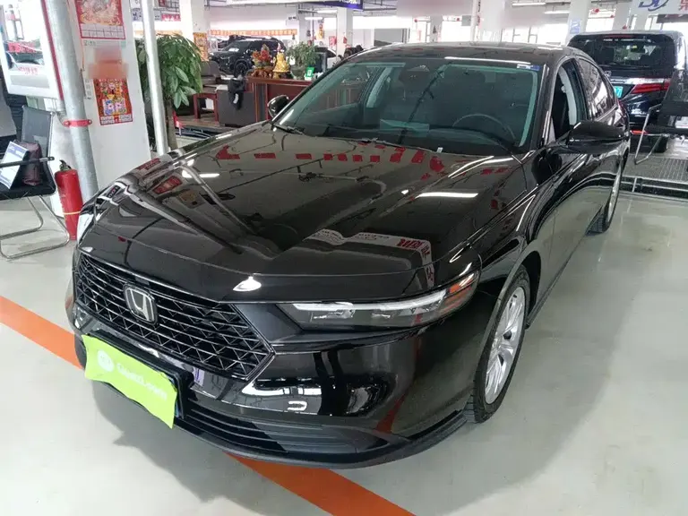 Honda Accord 260 TURBO Luxury