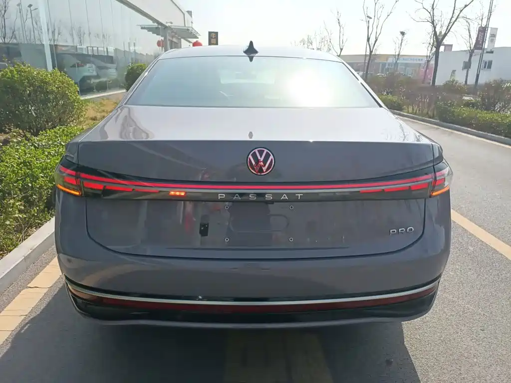 Passat Pro 380 TSI Dragon Supreme
