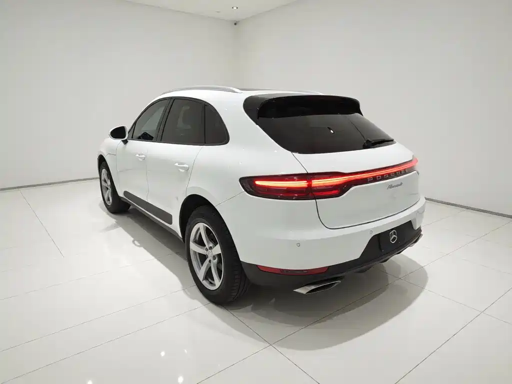 Macan Macan 2.0 T
