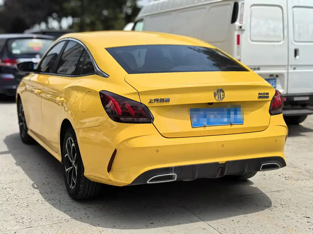 MG5 180 DVVT CVT Youth Luxury