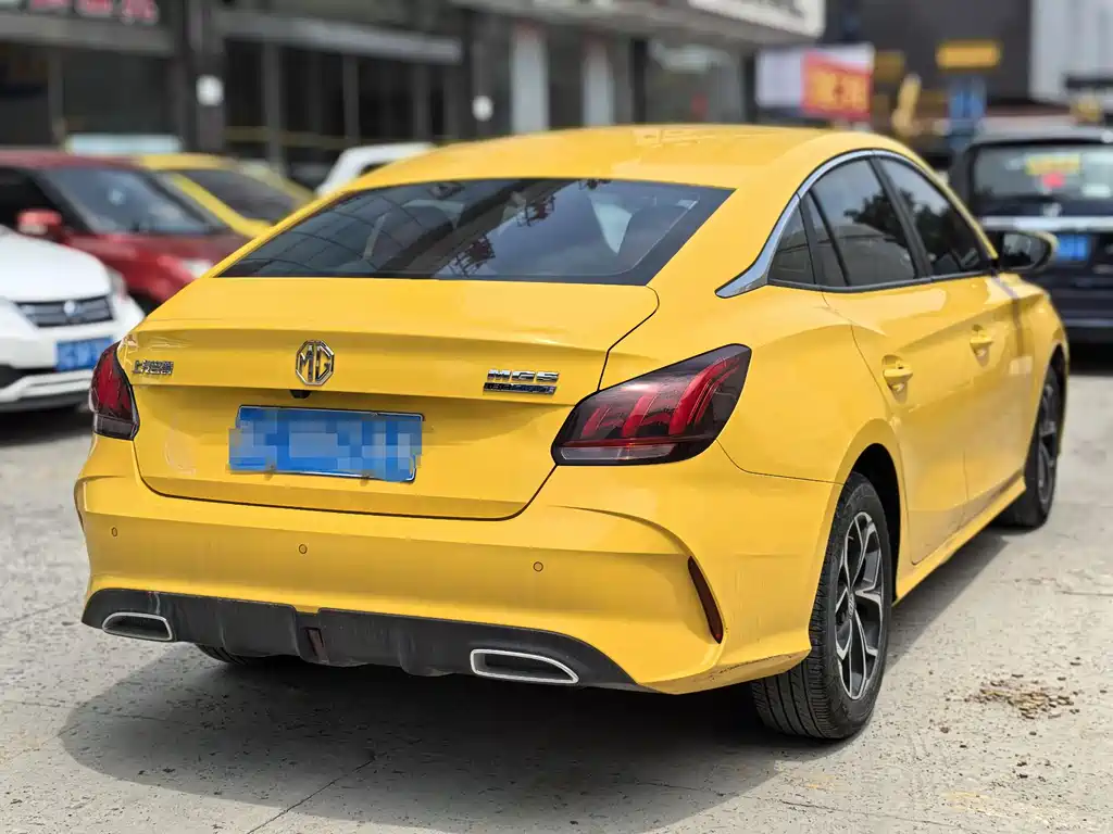 MG5 180 DVVT CVT Youth Luxury