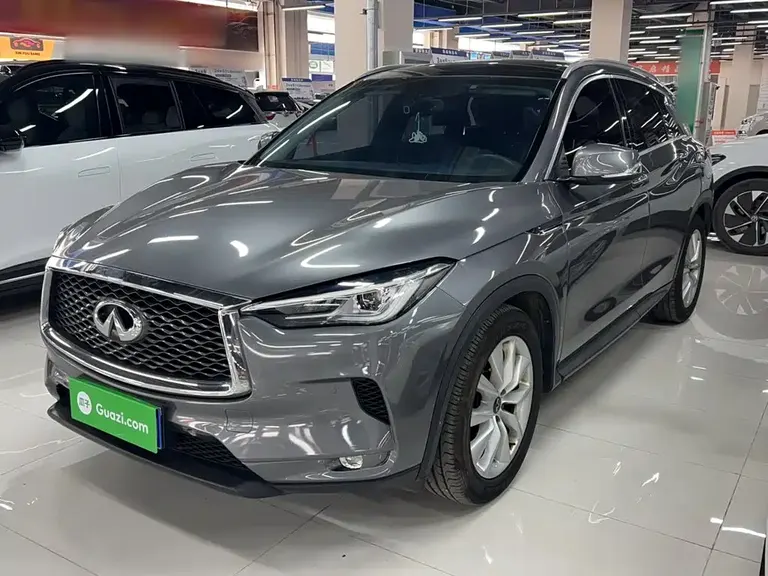 Infiniti QX50 2.0 T 2 WD Fashion