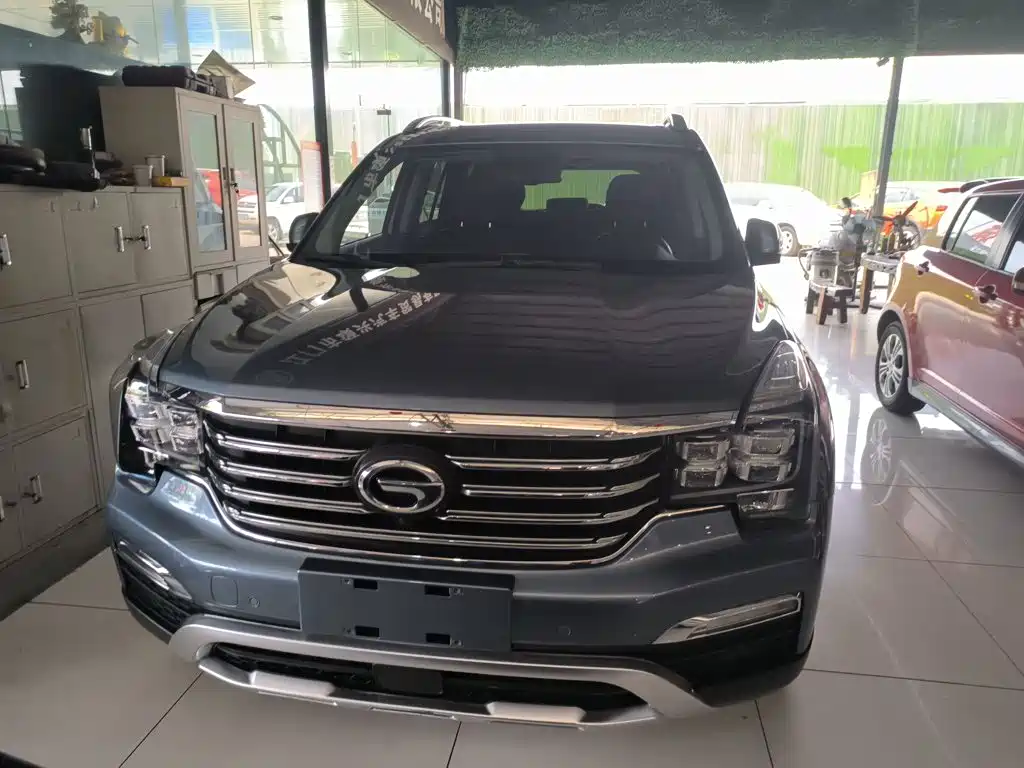GAC Trumpchi GS8 320 T 2 WD Luxury Connected (7-seat)