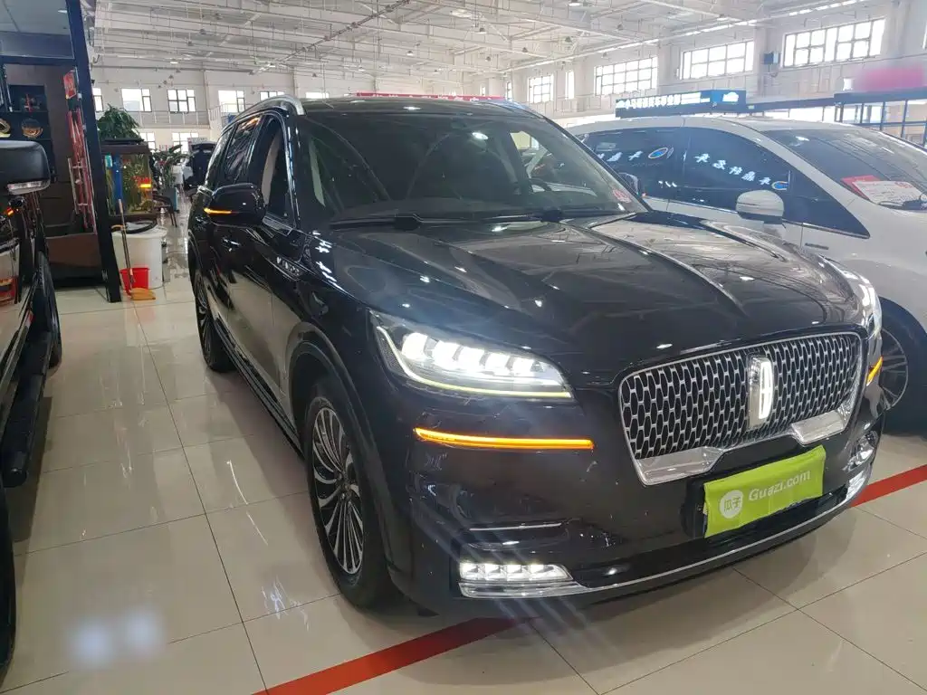 Aviator 3.0 T V6 4 WD Premium