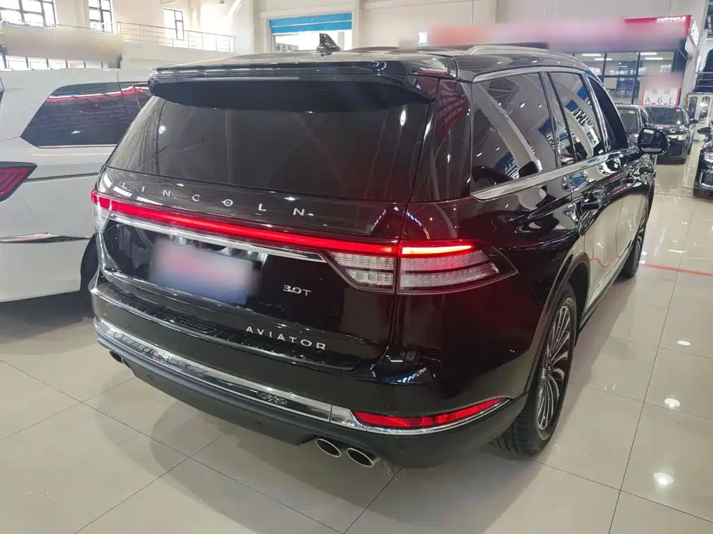 Aviator 3.0 T V6 4 WD Premium