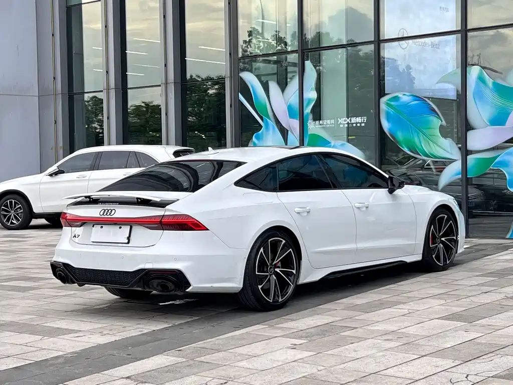Audi A7 45 TFSI Select