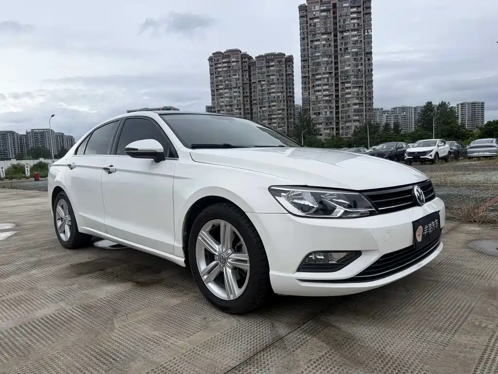 Lamando 280 TSI DSG Comfort