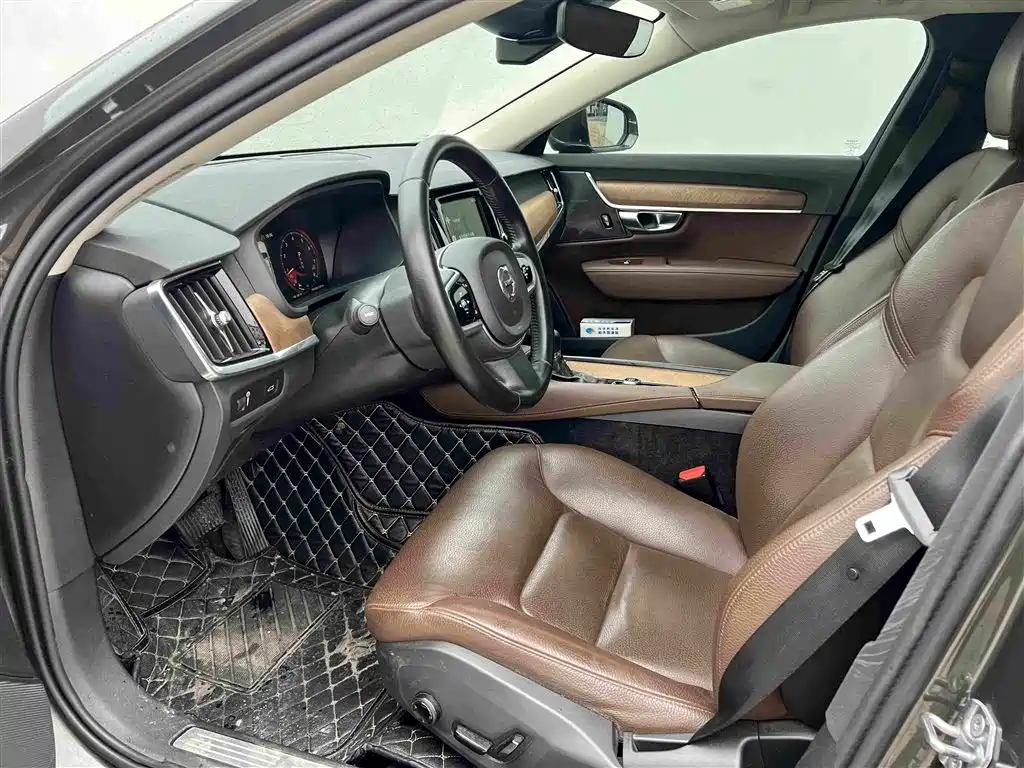 Volvo S90 T5 Smart Vision