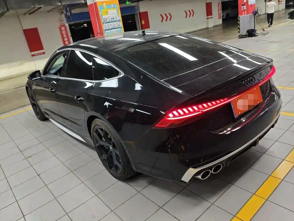 Audi A7 45 TFSI Select