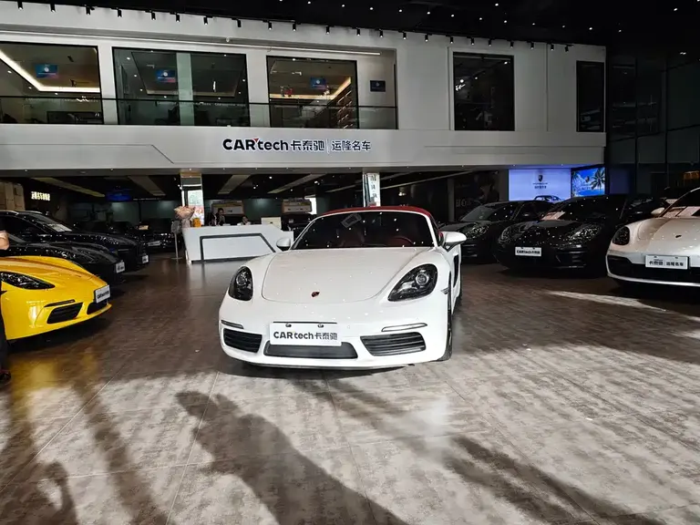 Porsche 718 Boxster 2.0 T