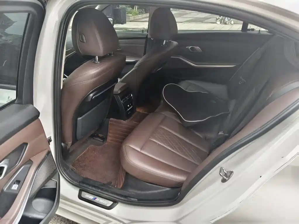 BMW 3 Series 325 Li M Sport Package