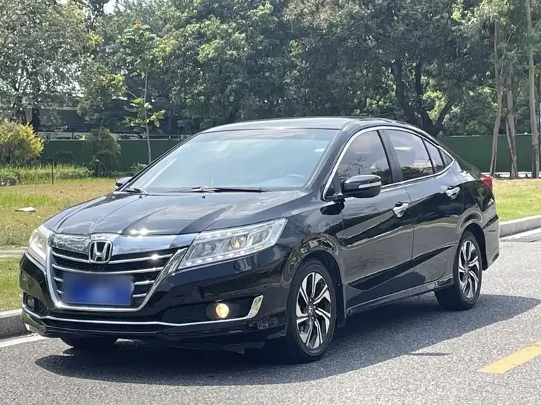 Honda Crider 1.8 L CVT Comfort