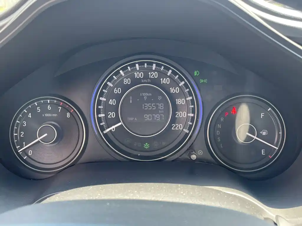Crider 1.8 L CVT Comfort