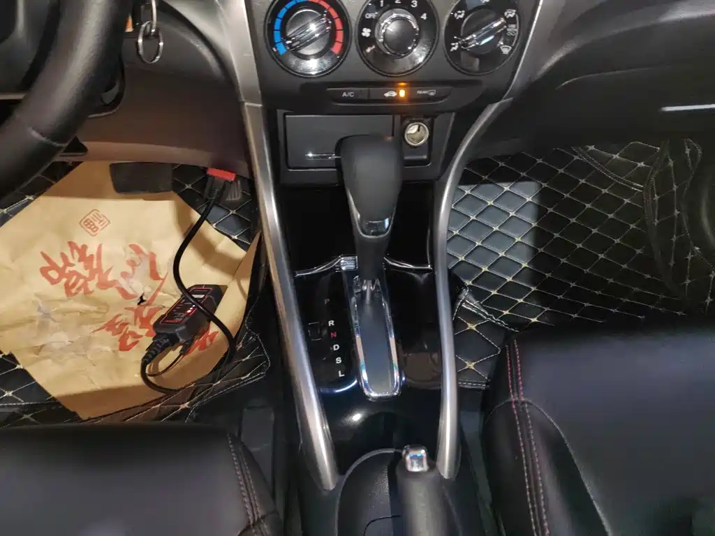 Crider 1.8 L CVT Comfort