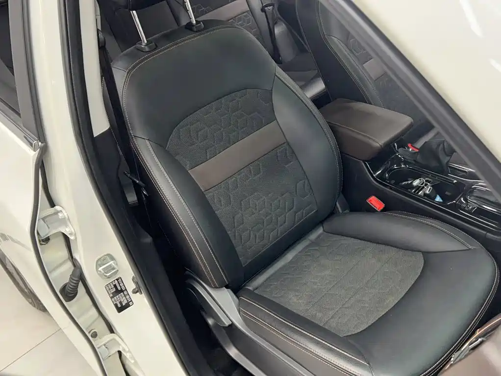 GAC Trumpchi GS3 200 T Auto Elite