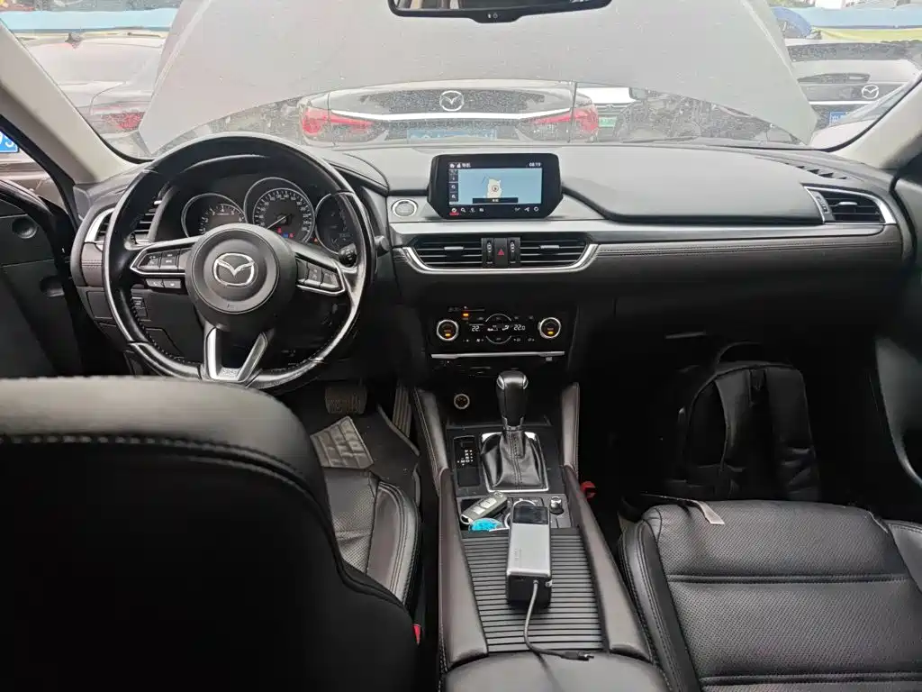 Atenza 2.0 L Blue Sky Luxury CN-V