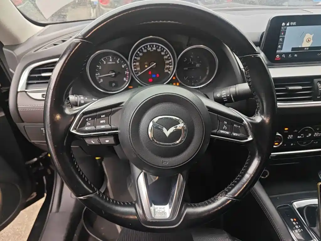 Atenza 2.0 L Blue Sky Luxury CN-V