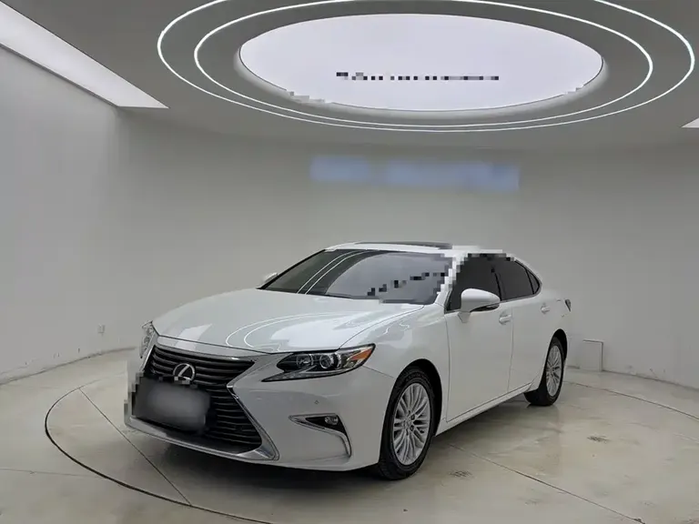 Lexus ES 200 Elite