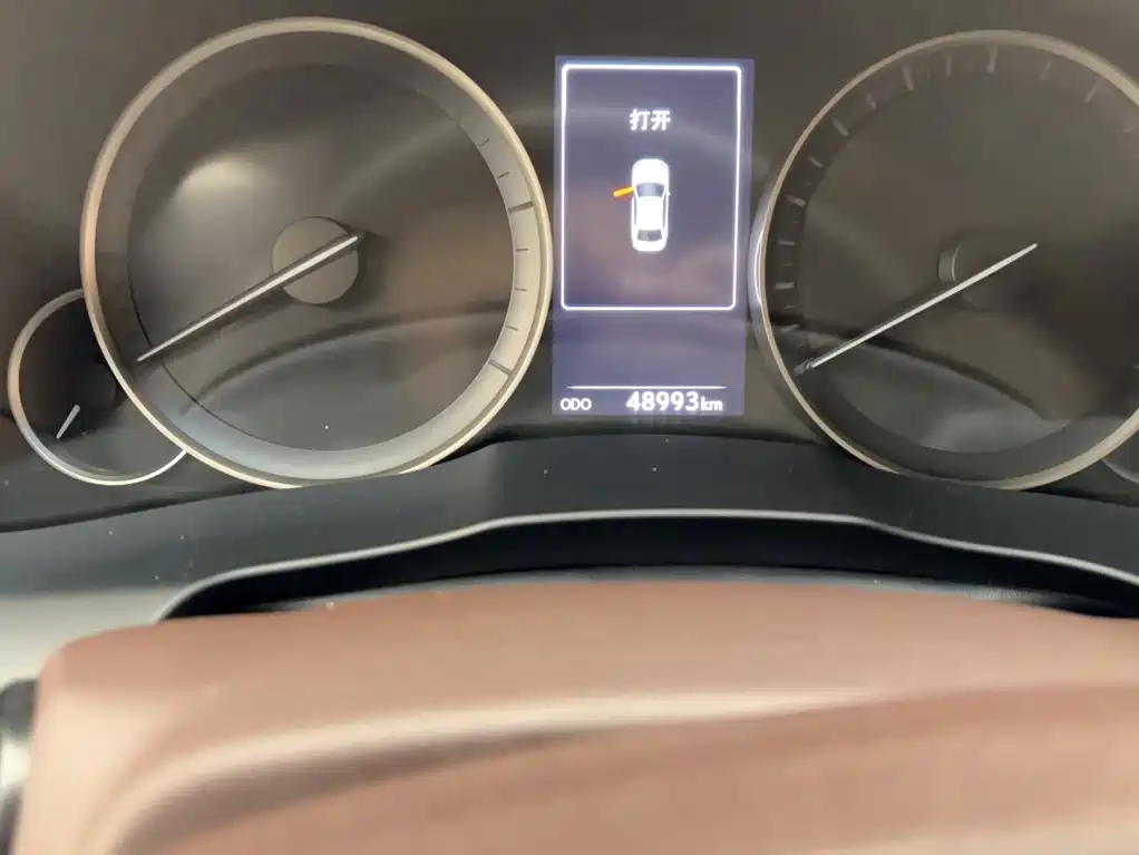 Lexus ES 200 Elite