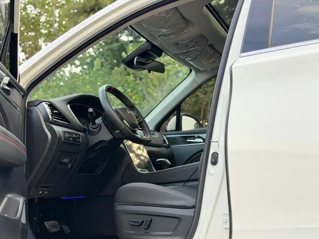 Trumpchi GS4 PLUS 270 T Auto Starry