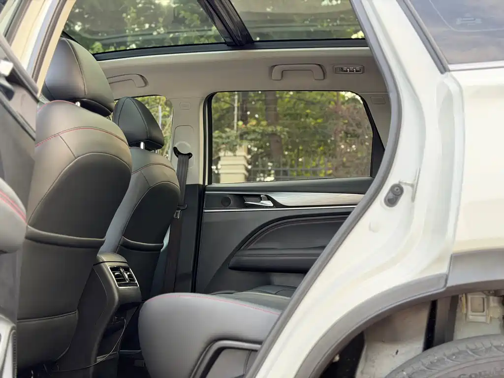 Trumpchi GS4 PLUS 270 T Auto Starry