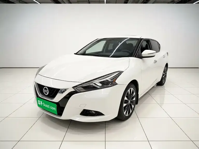 Nissan Lannia 1.6 L CVT Connected Smart Cool CN-V