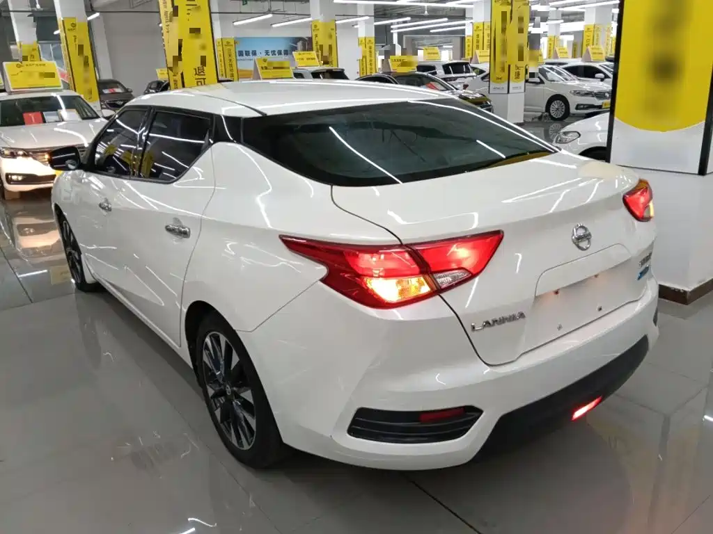 Lannia 1.6 L CVT Connected Smart Cool CN-V
