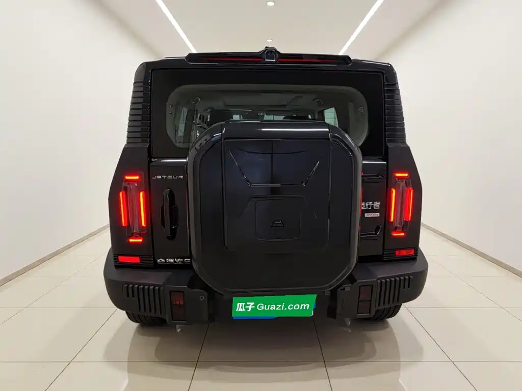 Jetour Traveller 2.0 T 4 WD Cross PRO