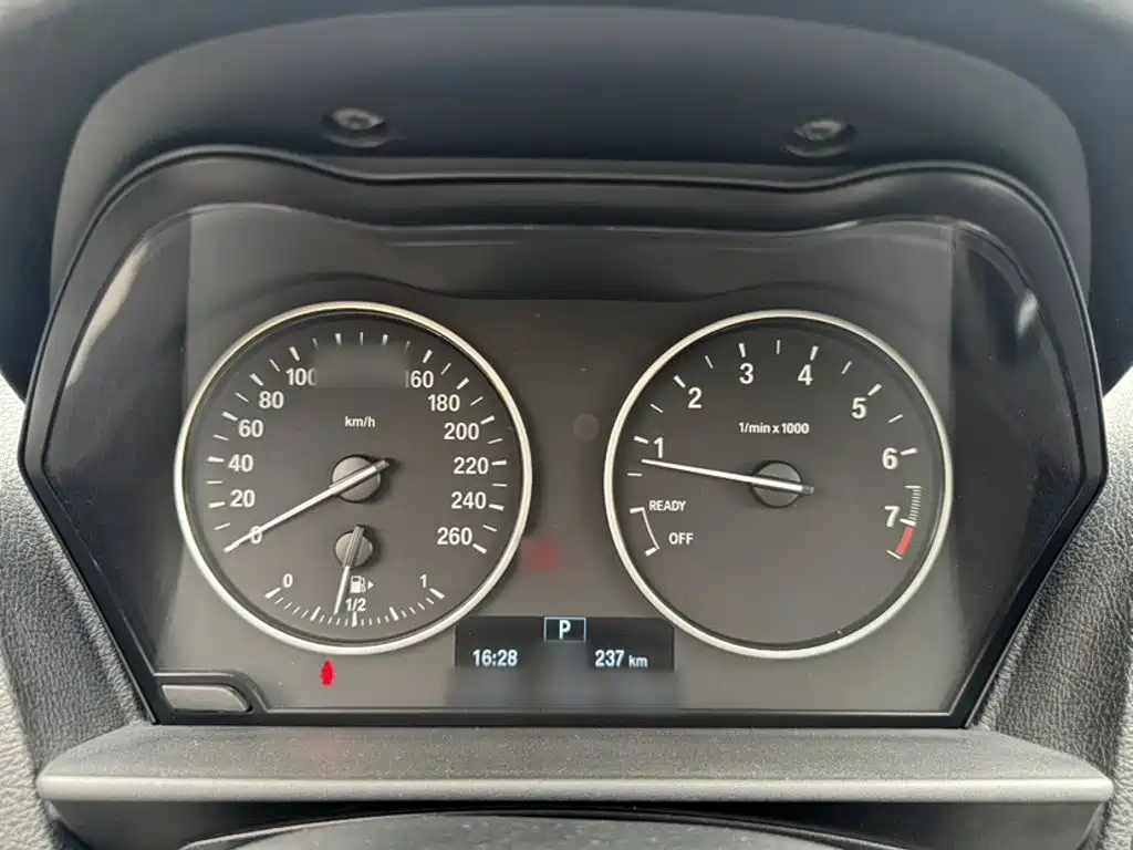 BMW 1 Series (Import) Facelift 116 i Leading