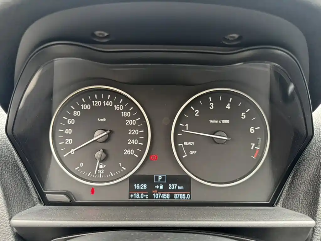 BMW 1 Series (Import) Facelift 116 i Leading