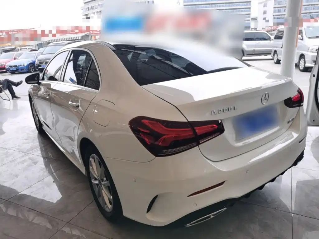 Mercedes-Benz A-Class Facelift A 200 L Sport Sedan Fashion