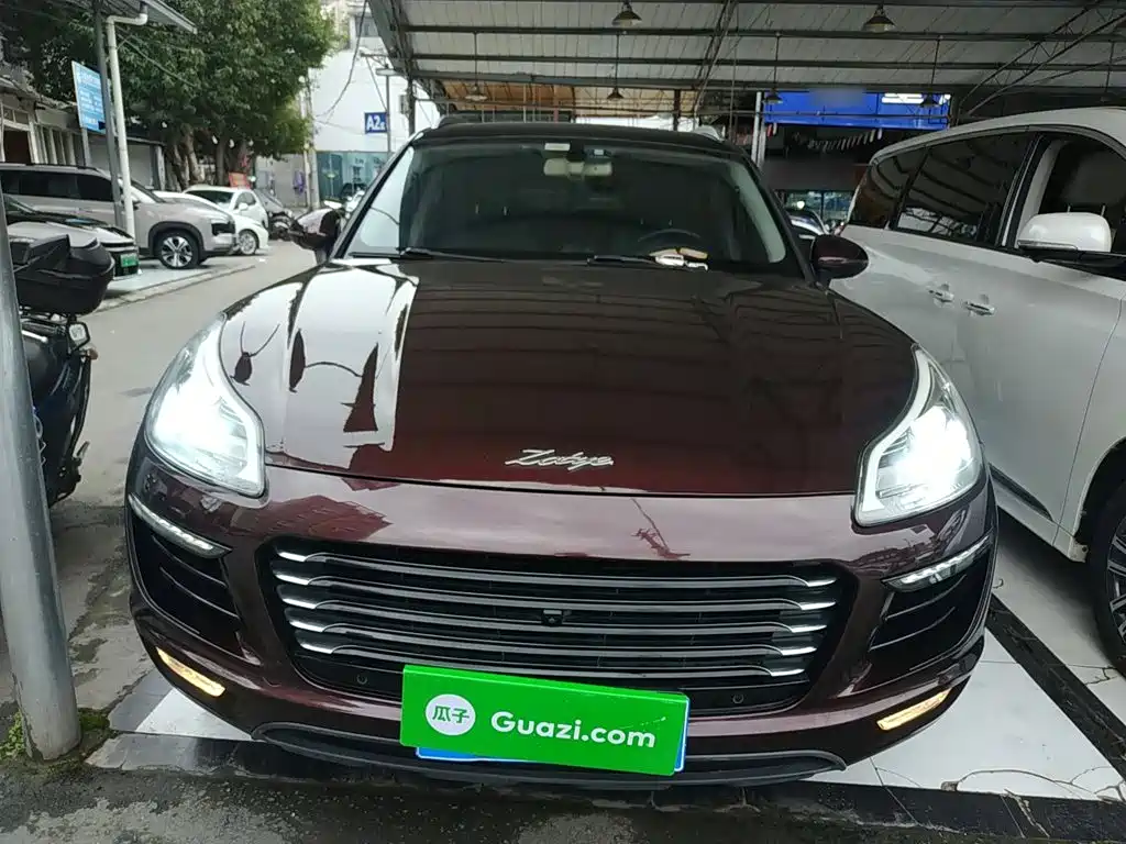 Zotye SR9 2.0 T Auto Ultimate Heart