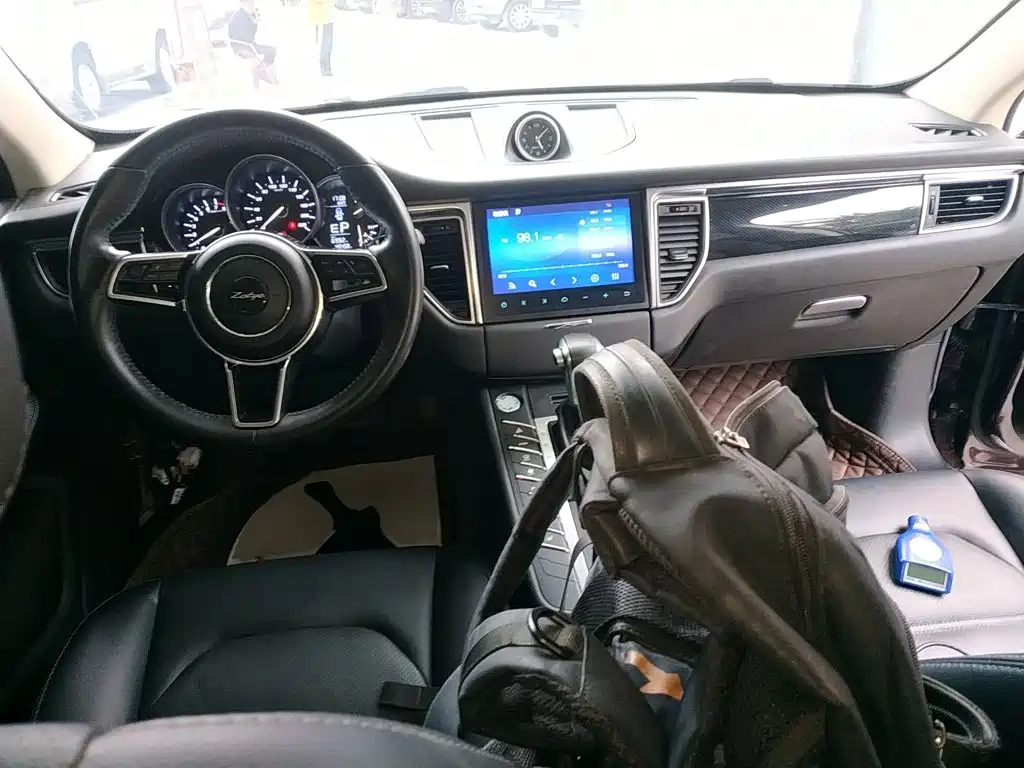 Zotye SR9 2.0 T Auto Ultimate Heart
