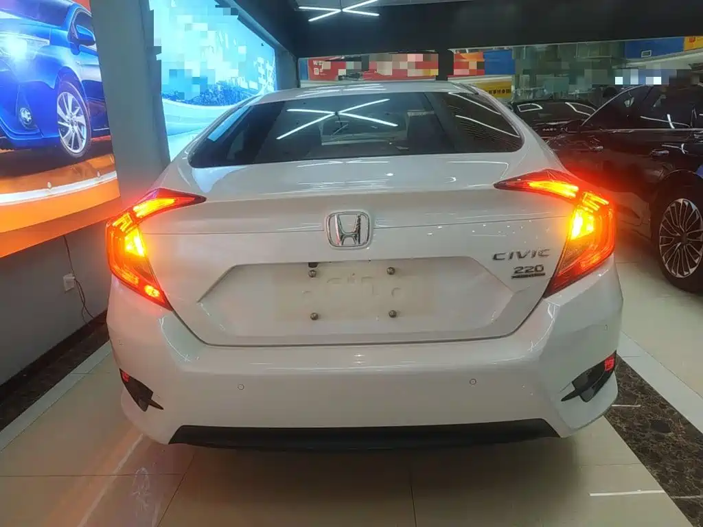 Civic 220 TURBO CVT Power Motion CN-VI