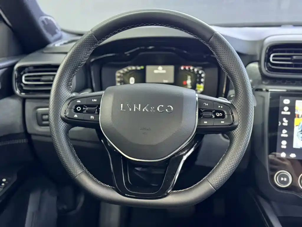 Lynk & Co 03 1.5 TD DCT Power Plus