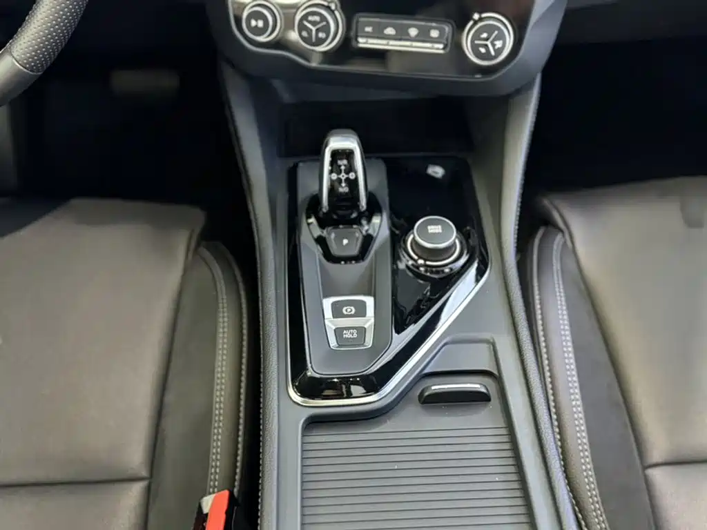 Lynk & Co 03 1.5 TD DCT Power Plus
