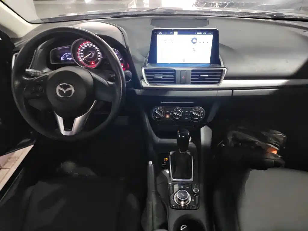 Mazda 3 Axela Sedan 1.5 L Auto Comfort