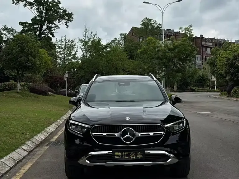 Mercedes-Benz GLC GLC 260 L 4 MATIC Dynamic 5-seat