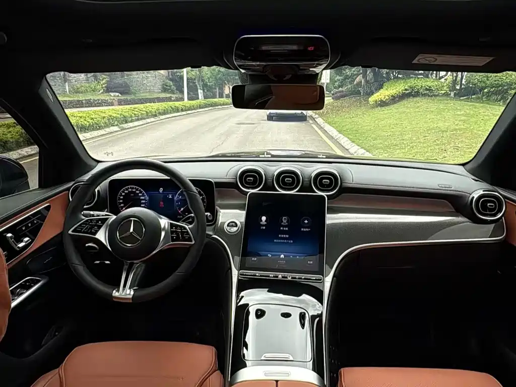 Mercedes-Benz GLC GLC 260 L 4 MATIC Dynamic 5-seat
