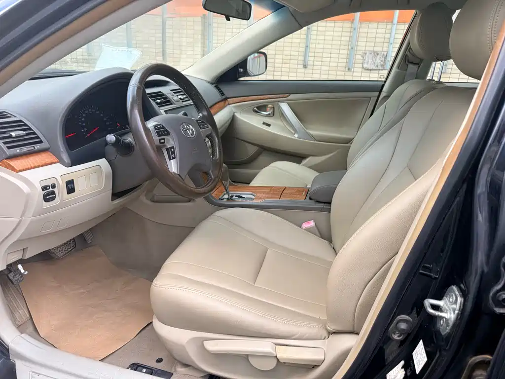Camry 凯美瑞 2010款 200 E 精英版