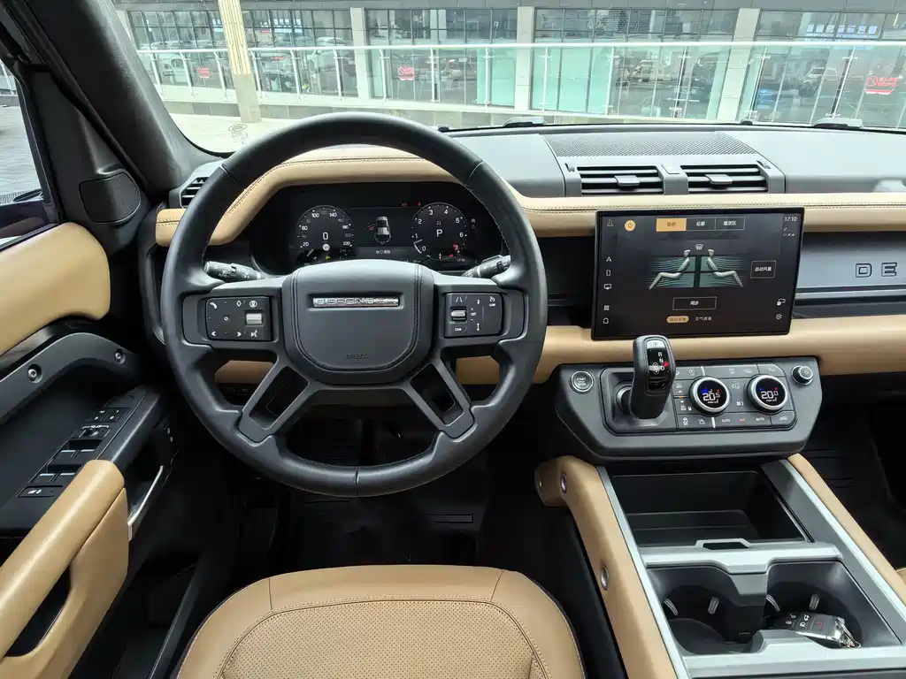 Land Rover Defender 110 3.0 T P400 X-Dynamic HSE