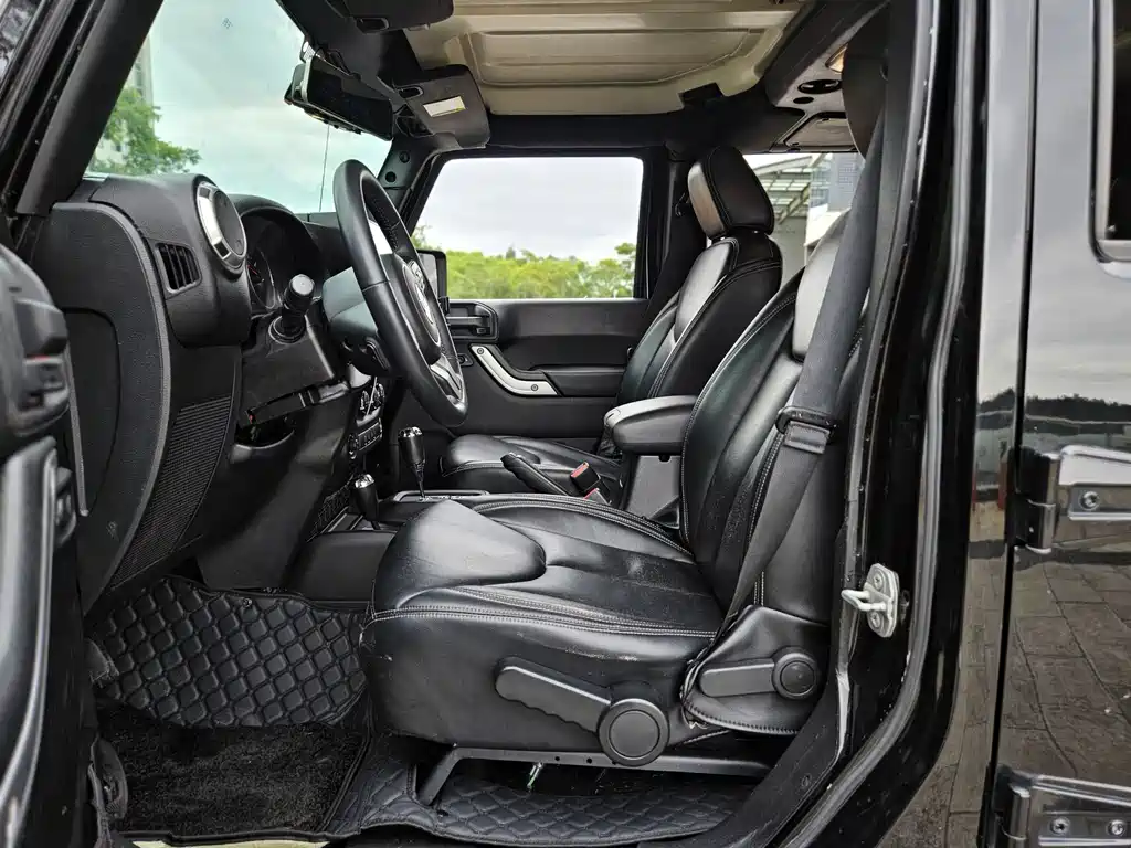 Wrangler 2.8 TD Sahara 4-door