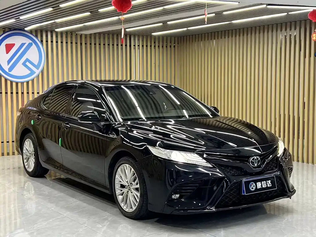 Camry 2.5 G Luxury CN-V