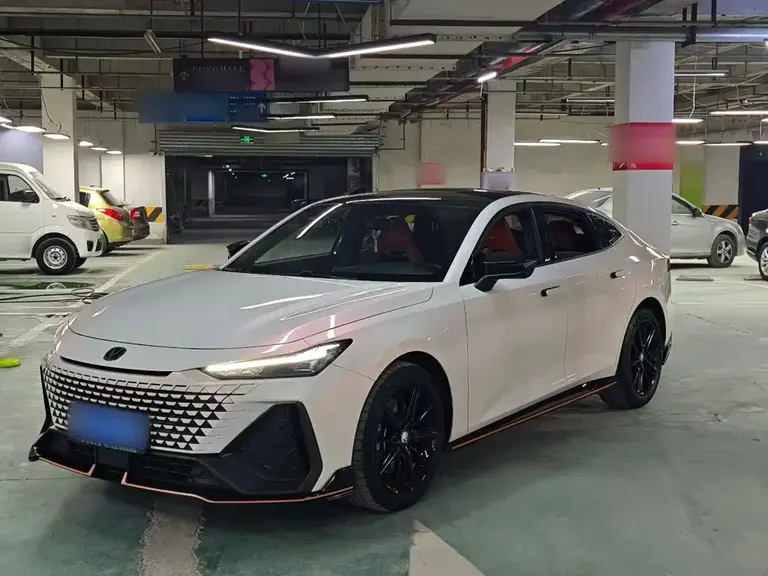 Changan UNI-V 2.0 T Sharp Speed