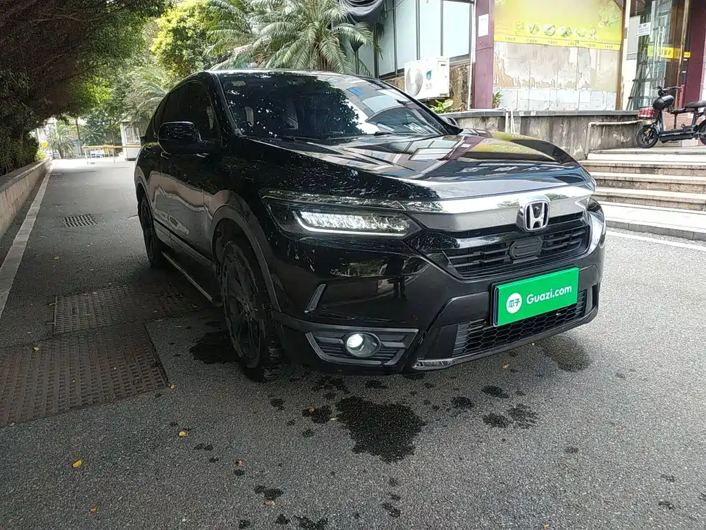 Breeze 240 TURBO CVT 2 WD Elite
