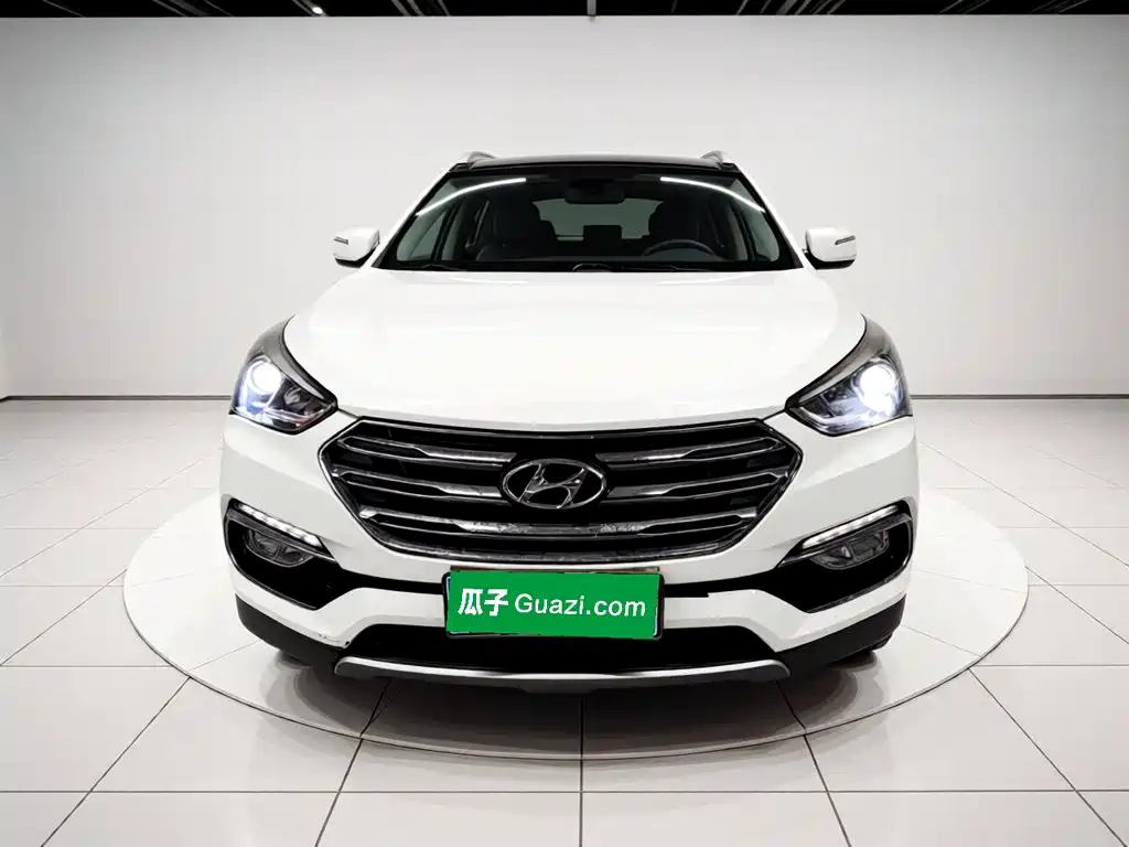 Santa Fe 2.4 L Auto 2 WD Intelligent 5-seat