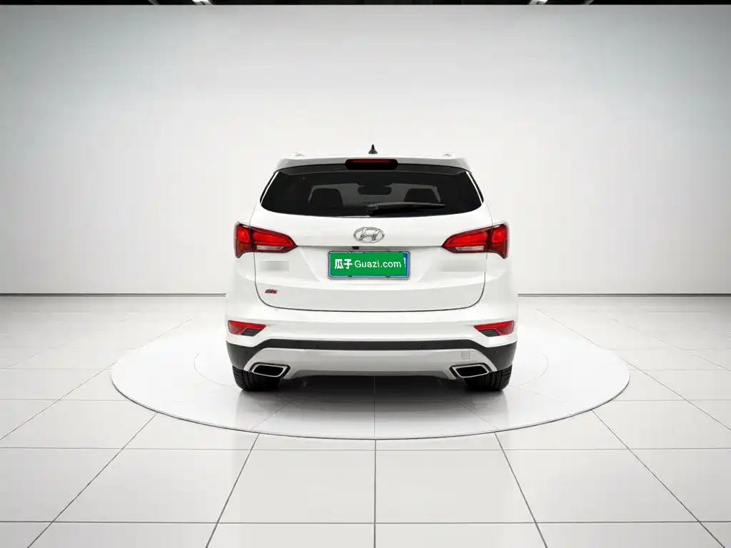 Santa Fe 2.4 L Auto 2 WD Intelligent 5-seat