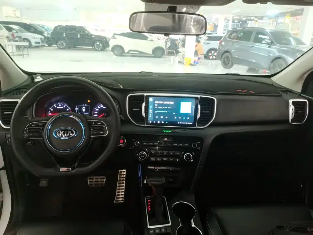 Kia KX5 1.6 T Auto 2 WD DLX
